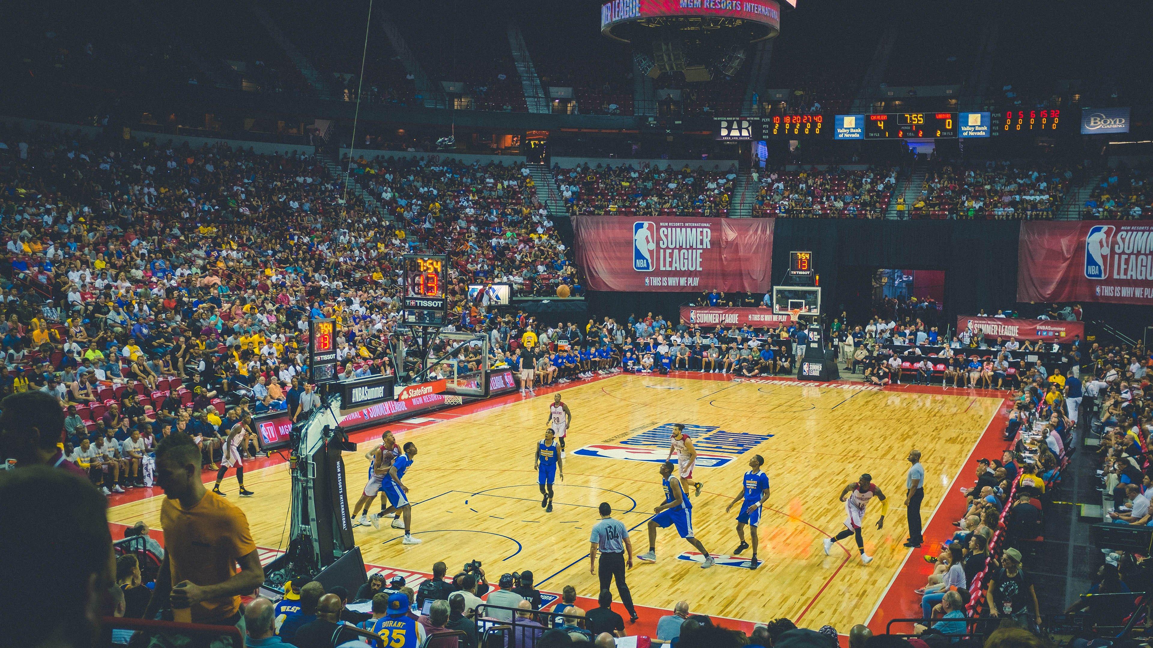 詹皇甜瓜联手热图引遐想，JR点赞暗示骑士巨头计划重启？